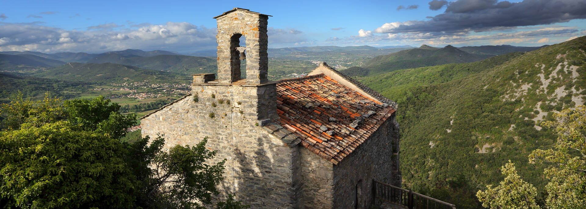 Vue depuis la Chapelle du site de Mourcairol ©G.Souche
