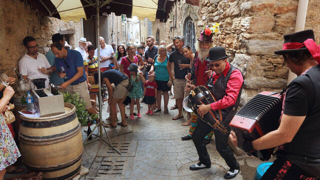 Fête du grand Saint-Jean à Faugères ©G.Souche