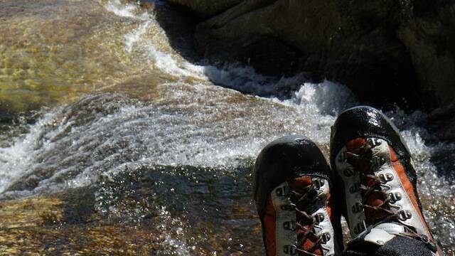 Pied et eaux vives
