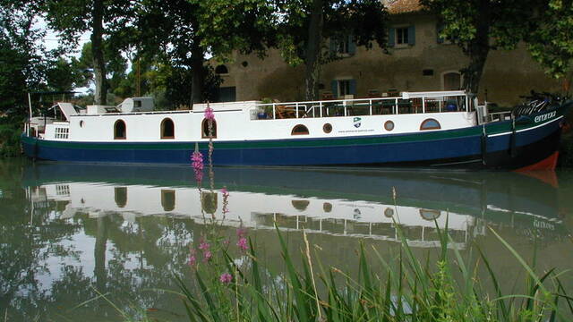 Hotel Péniche Emma à Capestang