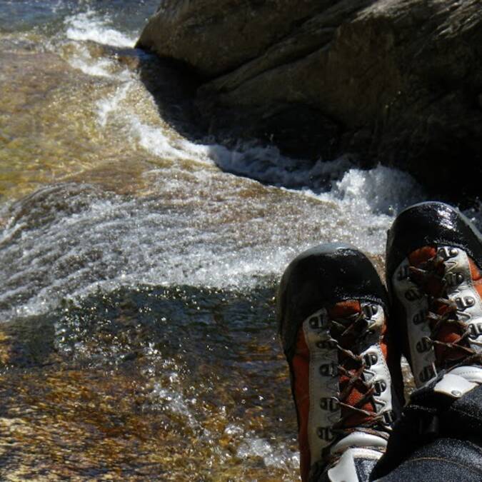 Pied et eaux vives